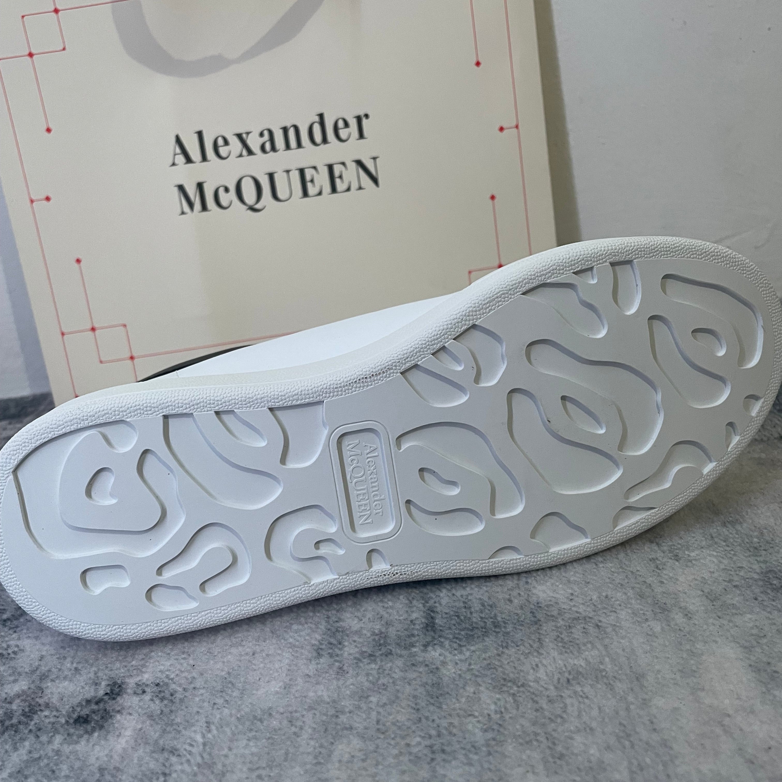 ALEXANDER MCQUEEN OVERSIZE