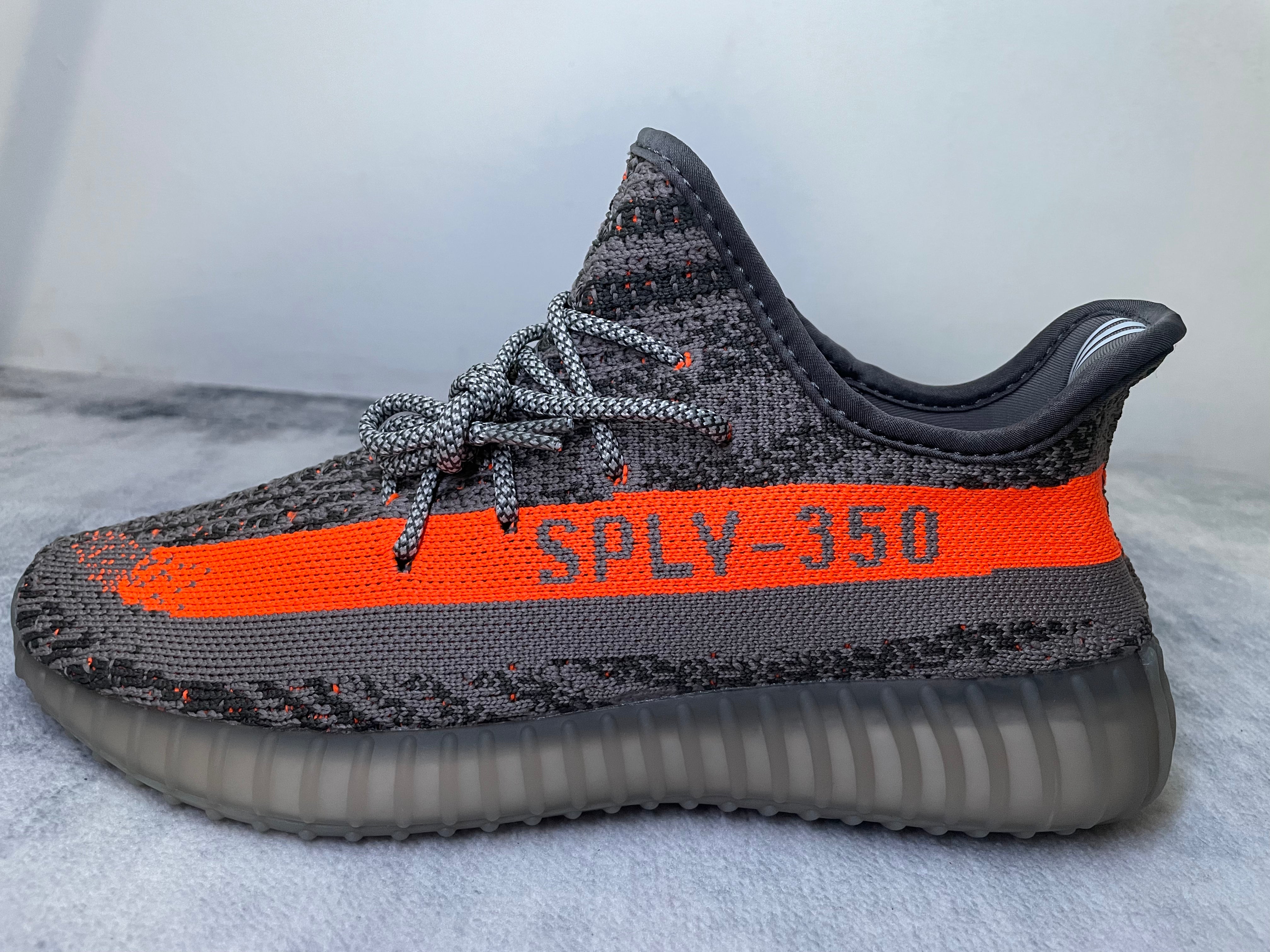 YEEZY BOOST 350 BELUGA