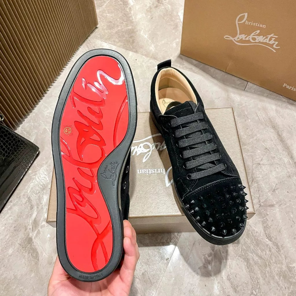 LOUBOUTIN SUELA ROJA ESPINAS